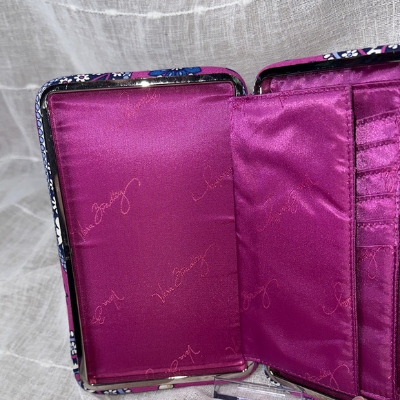 Vera Bradley Boysenberry Paisley Pattern Opera Wallet Style Clutch Designer EUC - Picture 14 of 16